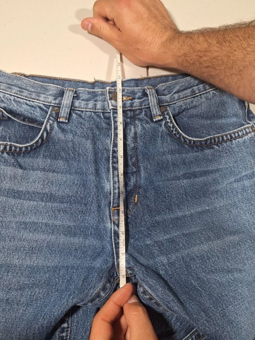 Helmut Lang Men's 6-Pocket Blue Jeans Slim Straight Fit Mid Rise. Measures 29x30